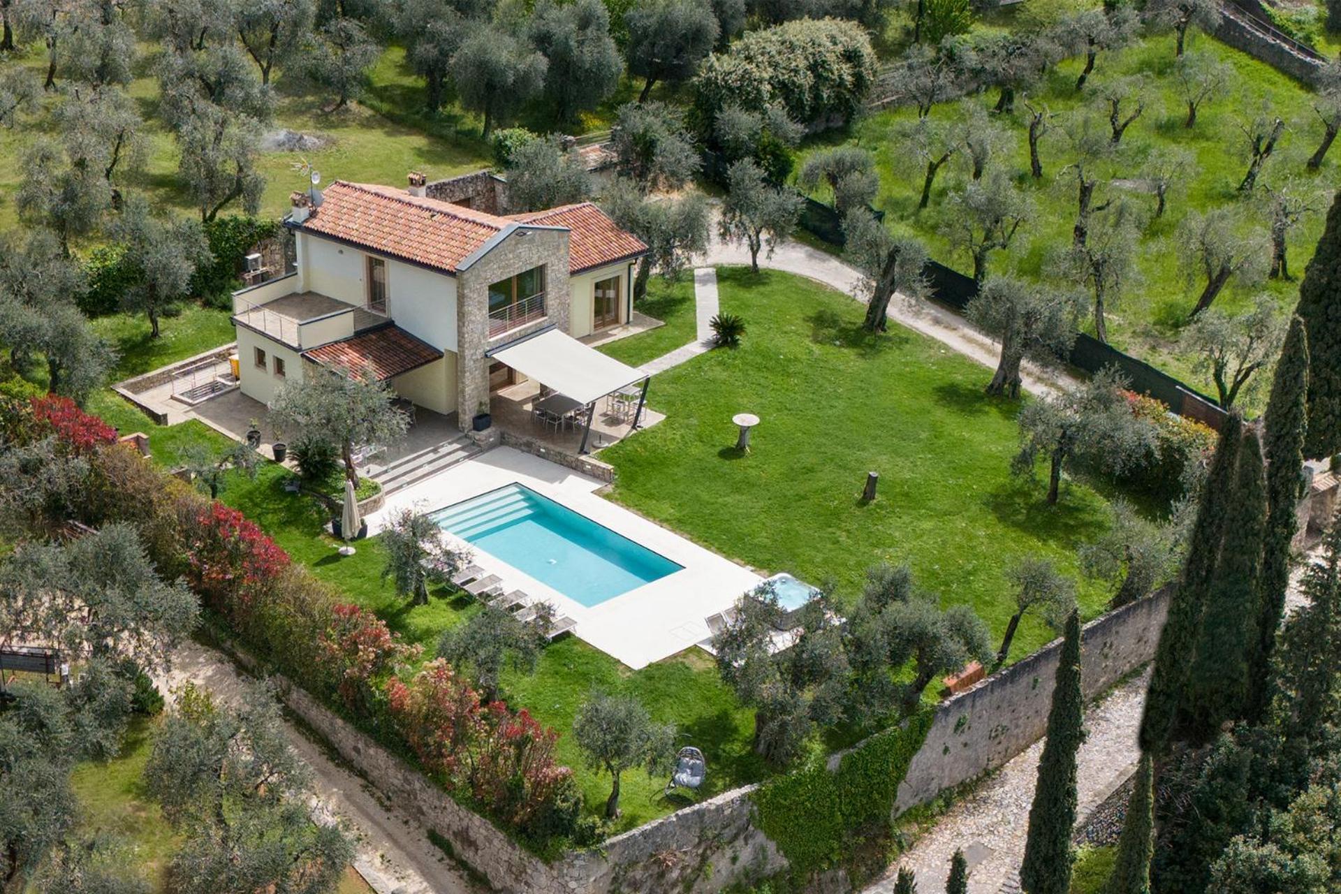 Villa Cipressi - Luxuri Lounge - Malcesine Extérieur photo