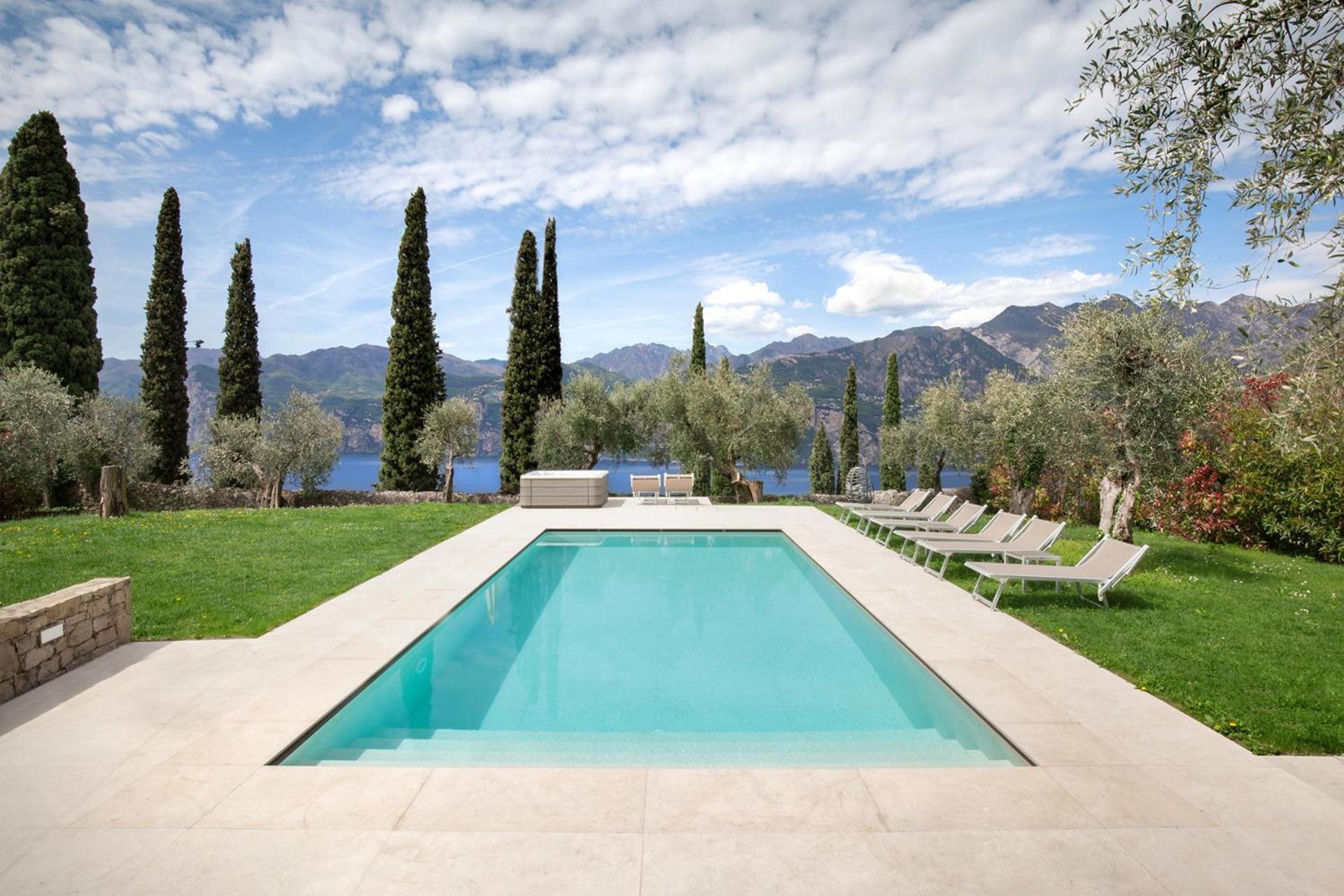 Villa Cipressi - Luxuri Lounge - Malcesine Extérieur photo